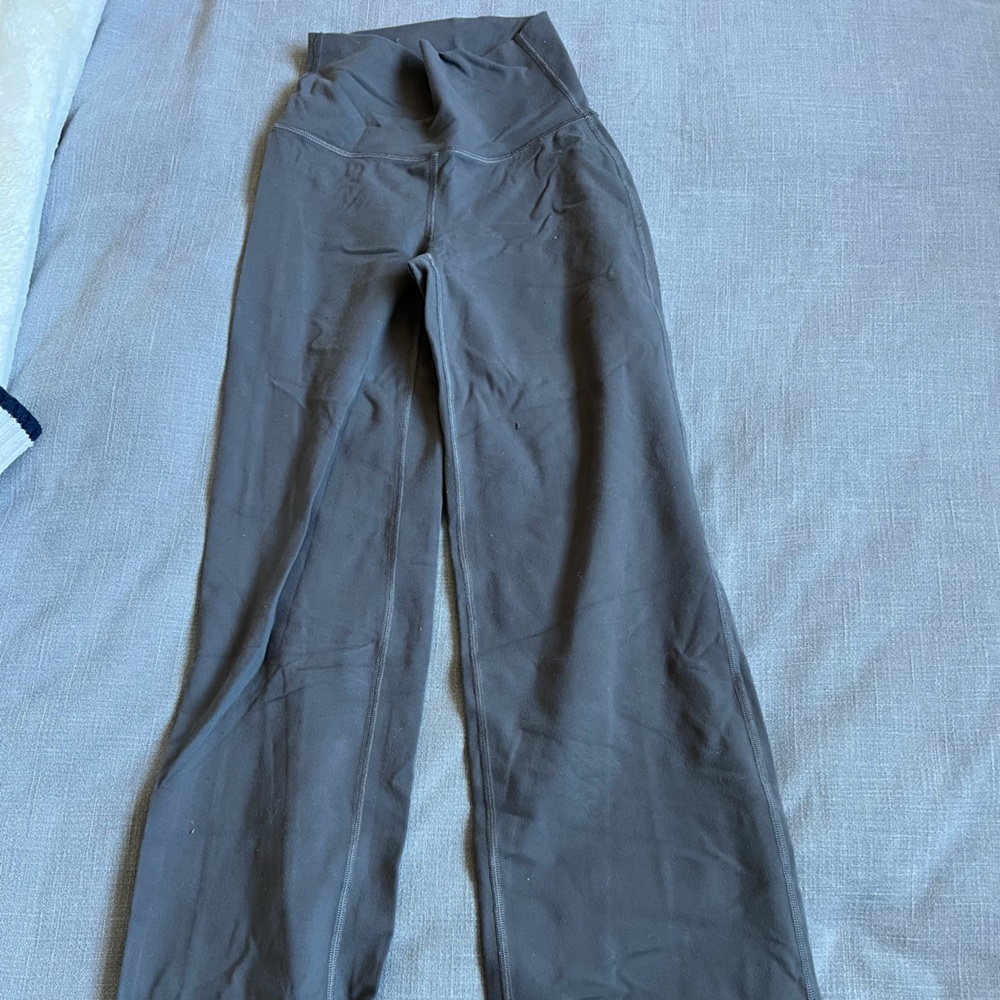 Aritzia Women's Gray Leggings
